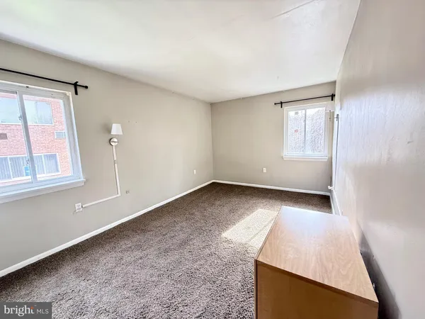 $159,900 | 650 Brooke Road, Unit B11, Glenside, PA 19038