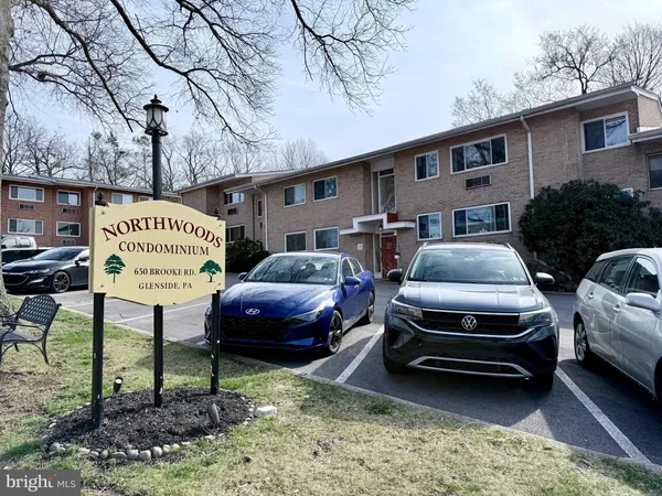 $159,900 | 650 Brooke Road, Unit B11, Glenside, PA 19038