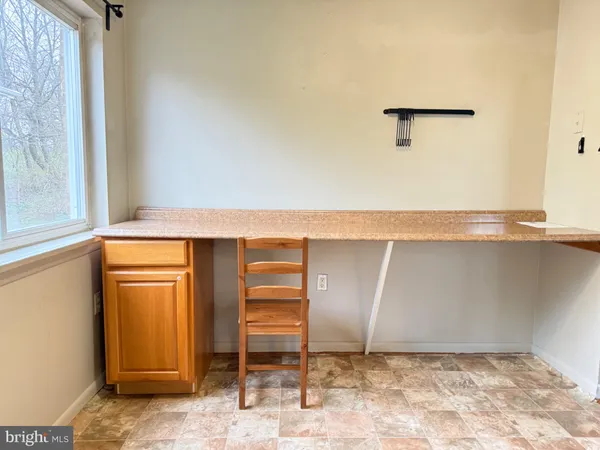 $159,900 | 650 Brooke Road, Unit B11, Glenside, PA 19038