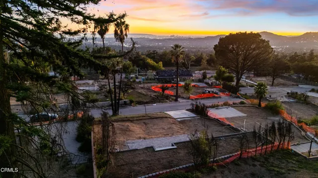 a picture of city view