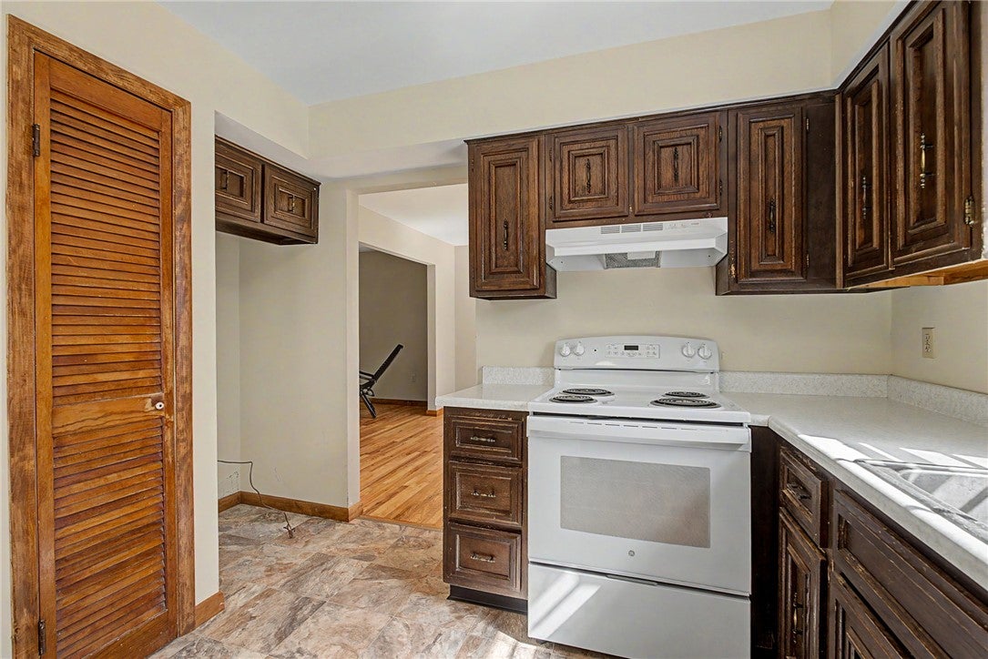 5706 Red Lion 5 Points Road Springboro, OH 45066 - Photo 15 of 61 Gallery Image 15