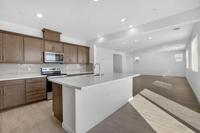 $758,008 | 1416 Monkton Way, Sacramento, CA 95835