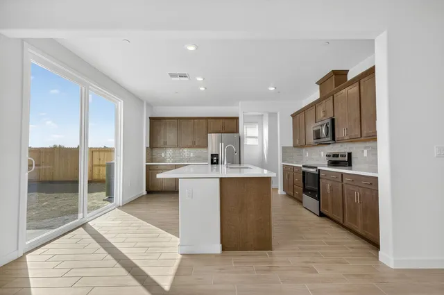 $758,008 | 1416 Monkton Way, Sacramento, CA 95835