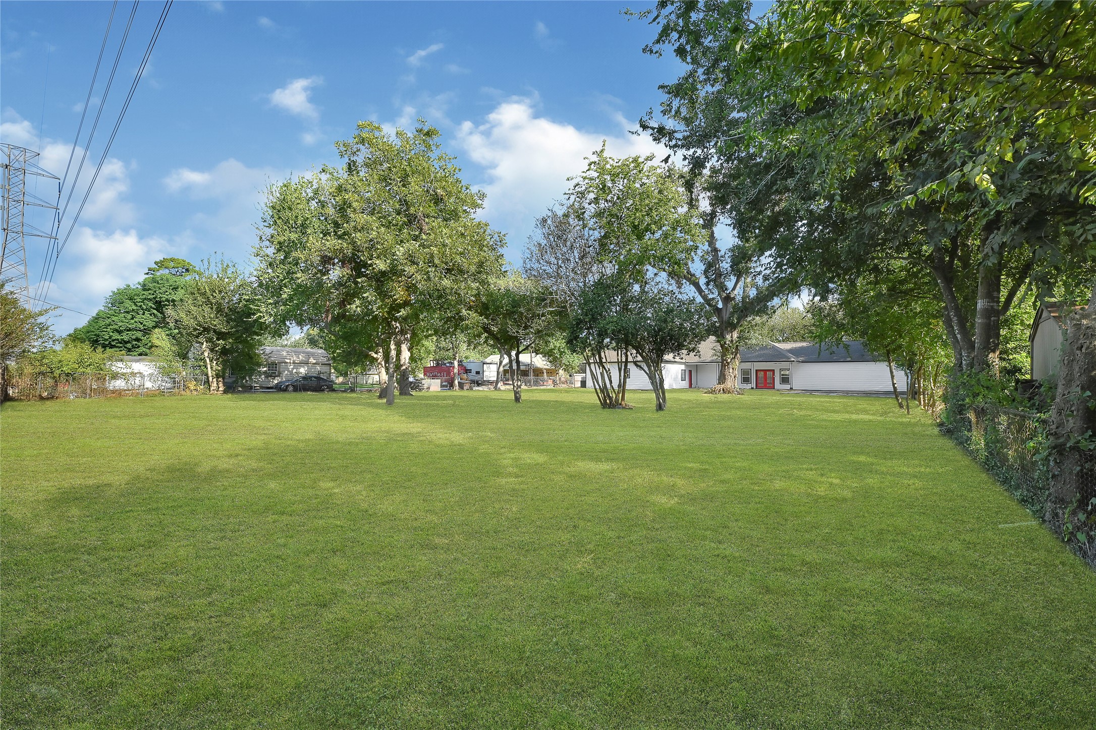 7045 Cayton Street Houston, TX 77061 - Photo 33 of 37 a view of green field