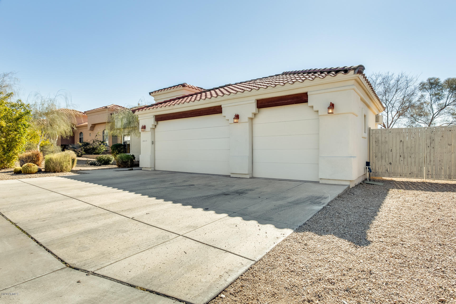 1005 East Hearn Road Phoenix, AZ 85022 - Photo 7 of 33
