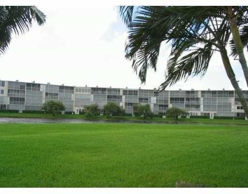 1003 Guildford East, Unit 1003 Boca Raton, FL 33434 - Photo 1 of 7 Primary Photo