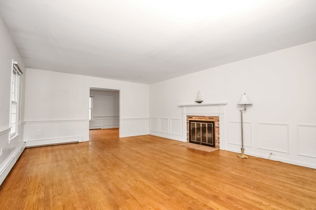 50 Holly Road Marion, MA 02738 - Photo 11 of 36