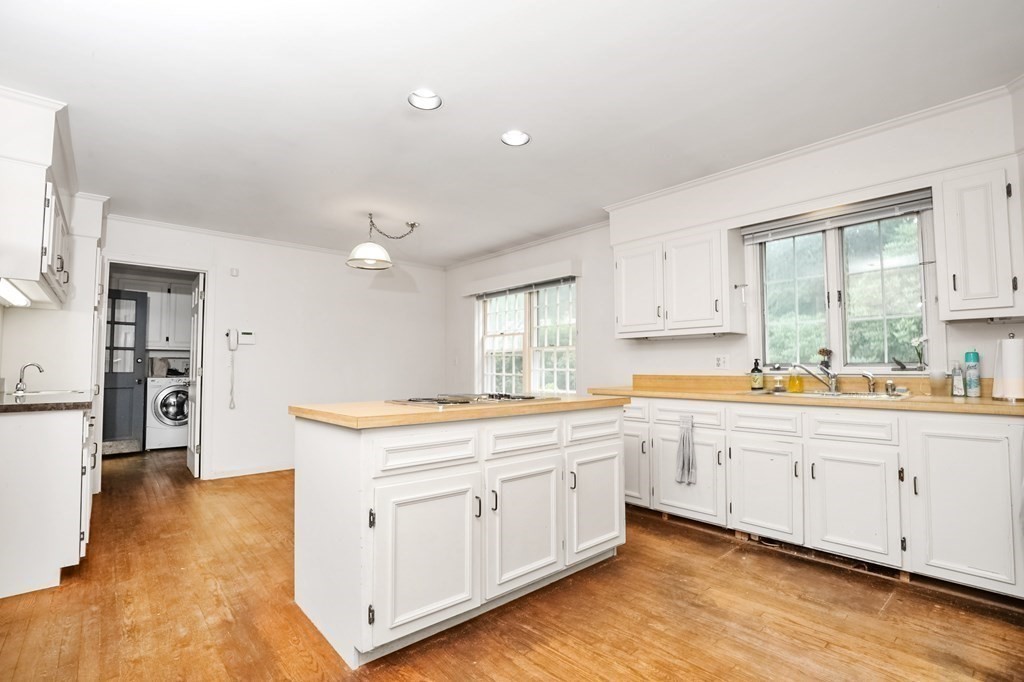 50 Holly Road Marion, MA 02738 - Photo 4 of 36