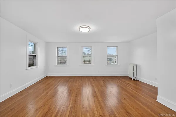 $3,000 | 2092 Grand Avenue, Unit 2, Baldwin, NY 11510