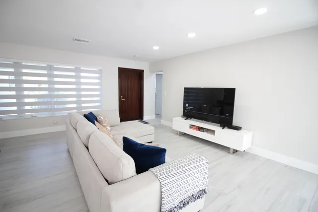 $12,000 | 2548 Southeast 14th Street, Unit 2548 SE 14TH ST, Pompano Beach, FL 33062