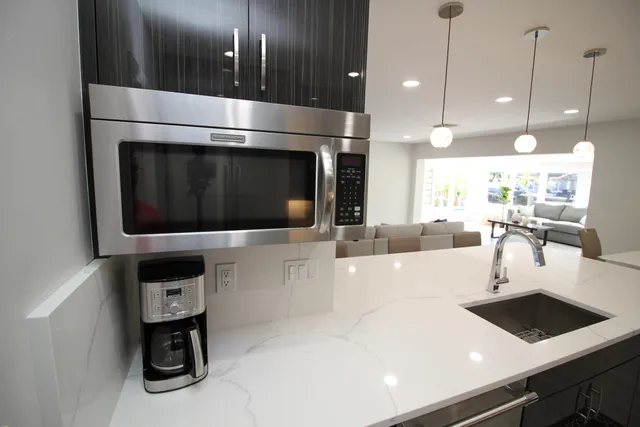 $12,000 | 2548 Southeast 14th Street, Unit 2548 SE 14TH ST, Pompano Beach, FL 33062