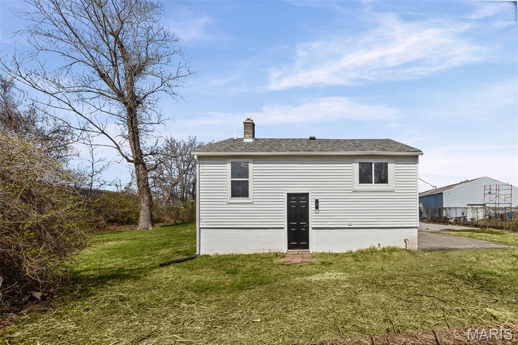 4132 Pontoon Road Granite City, IL 62040 - Photo 3 of 25