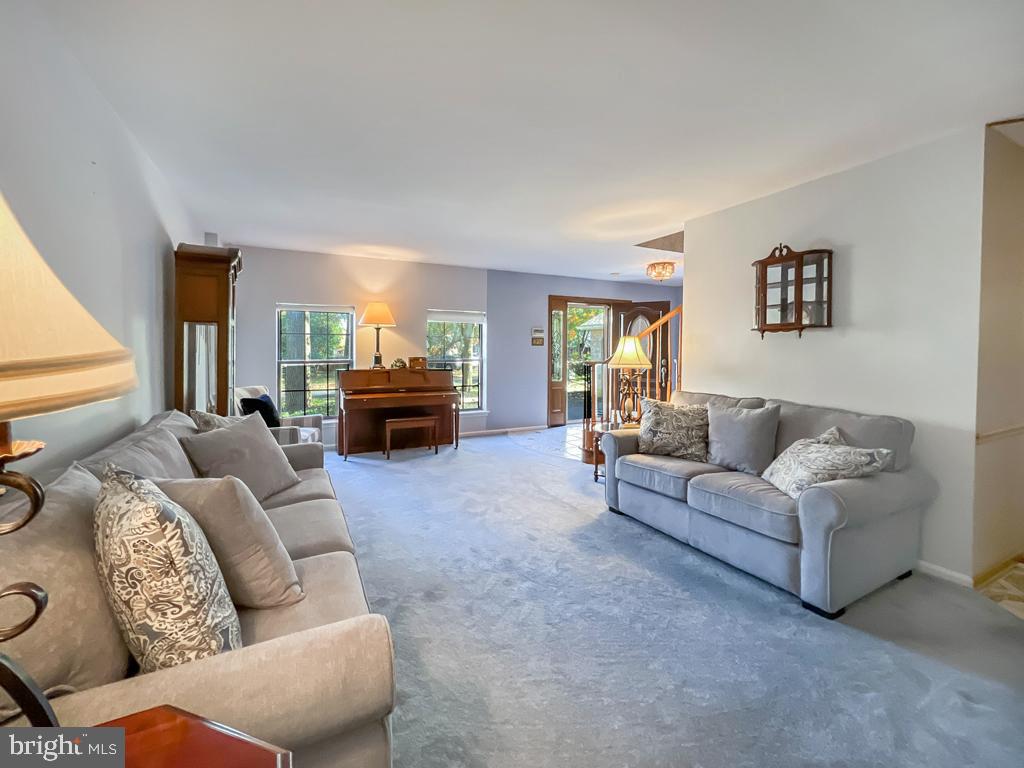 757 Bridgeview Road Langhorne, PA 19053 - Photo 11 of 50 Living room