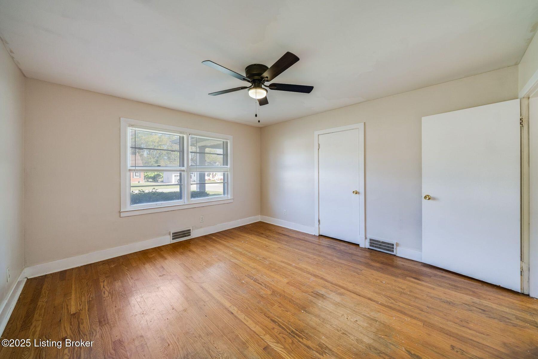 1854 Farnsley Road Louisville, KY 40216 - Photo 14 of 41 photo_online_013