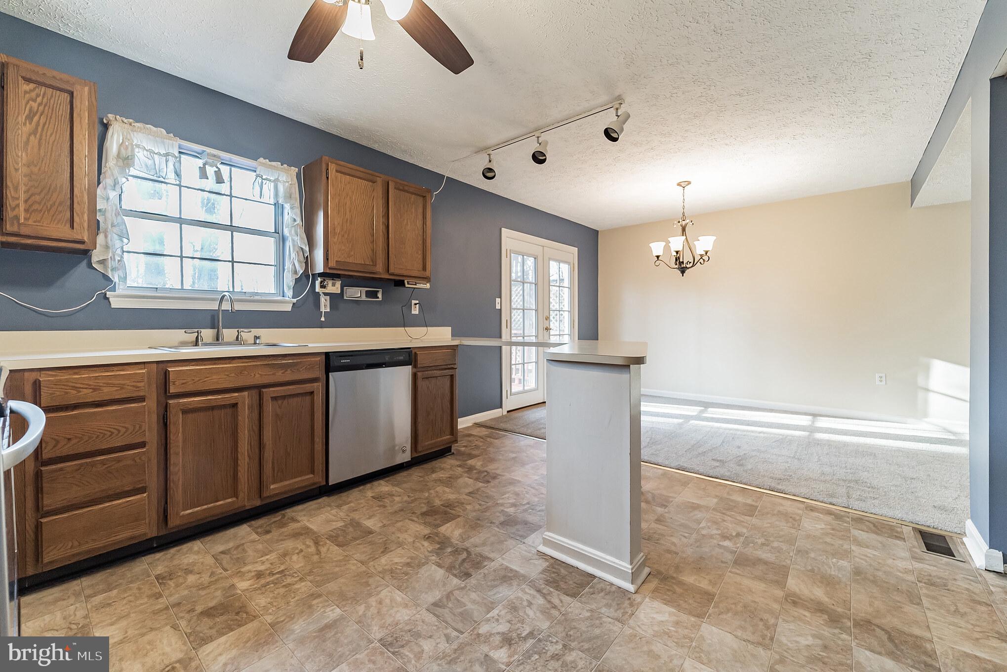 437 Broadwater Road Arnold, MD 21012 - Photo 13 of 36 Gallery Image 13
