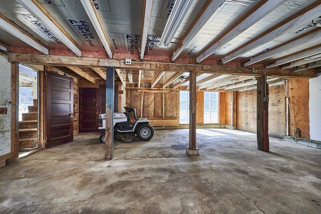 734 Bay Road Amherst, MA 01002 - Photo 32 of 42