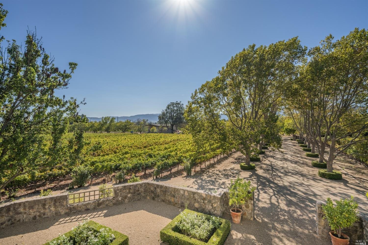 1032 Ponti Road Napa, CA 94558 - Photo 20 of 40