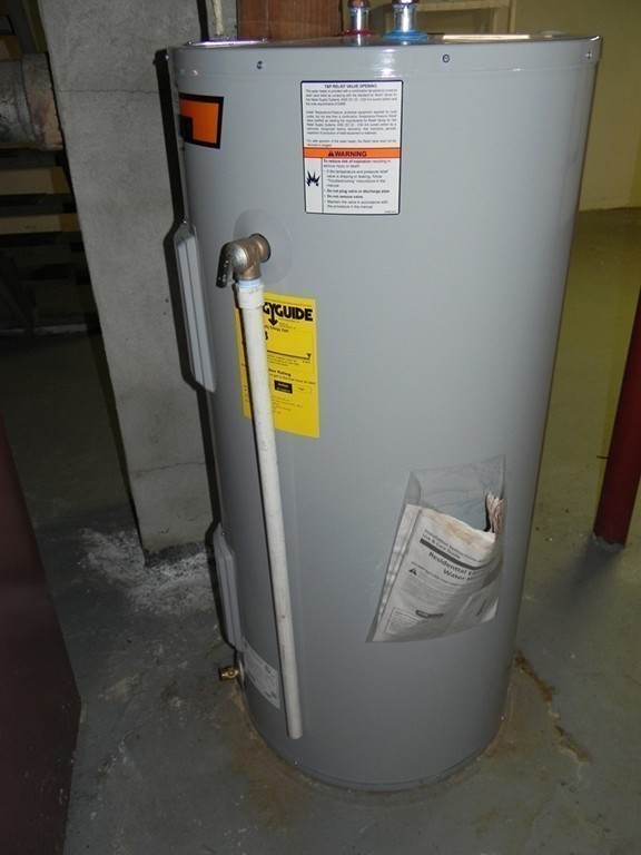 206 Parker Street Springfield, MA 01151 - Photo 17 of 21 a view of a storage & utility room