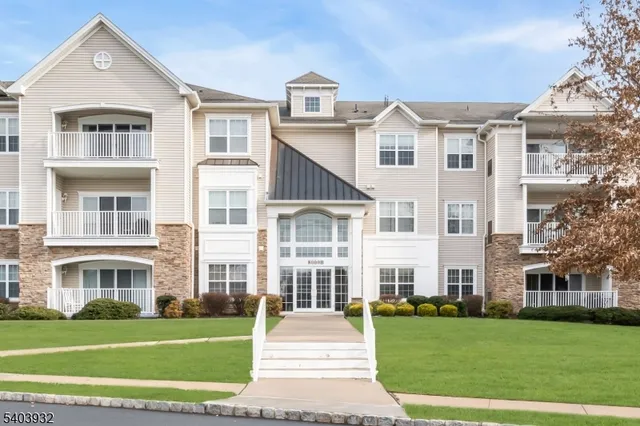 $475,000 | 8112 Westover Way, Somerset, NJ 08873