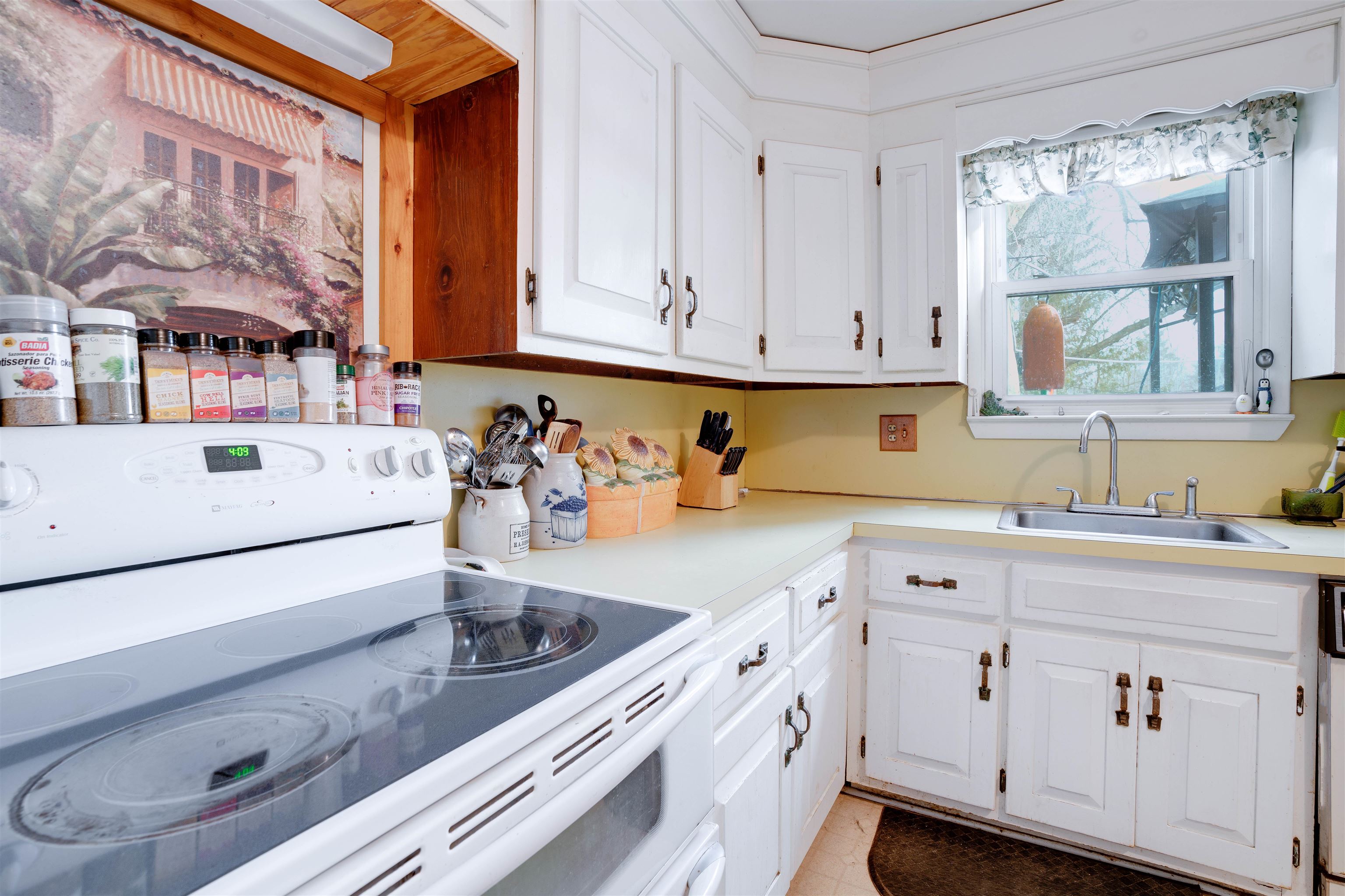 116 Railroad Avenue Epping, NH 03042 - Photo 13 of 24