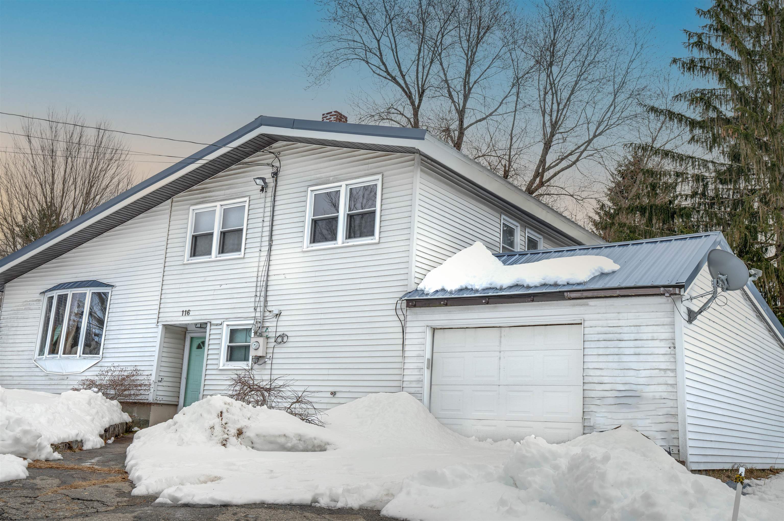 116 Railroad Avenue Epping, NH 03042 - Photo 2 of 24