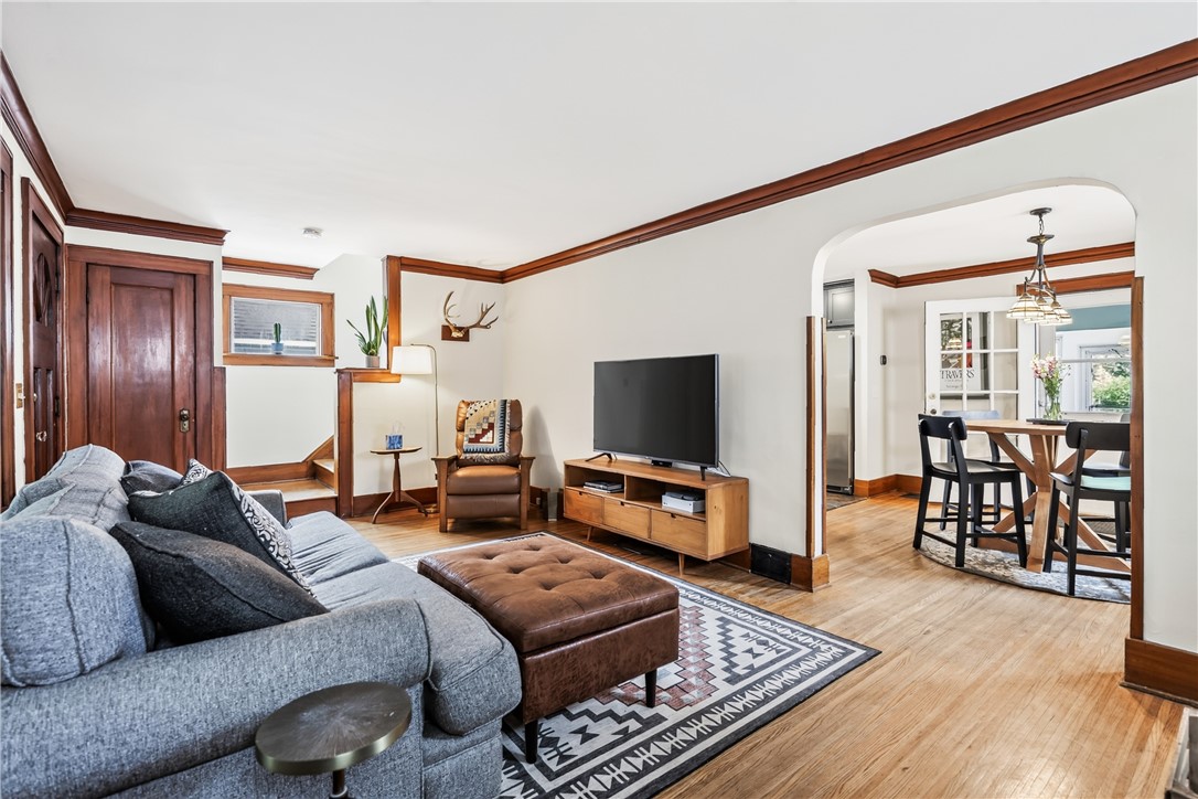 289 Wisconsin Street Rochester, NY 14609 - Photo 10 of 49