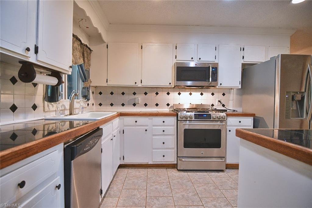 523 Pickett Road Lexington, NC 27295 - Photo 10 of 27 Gallery Image 10
