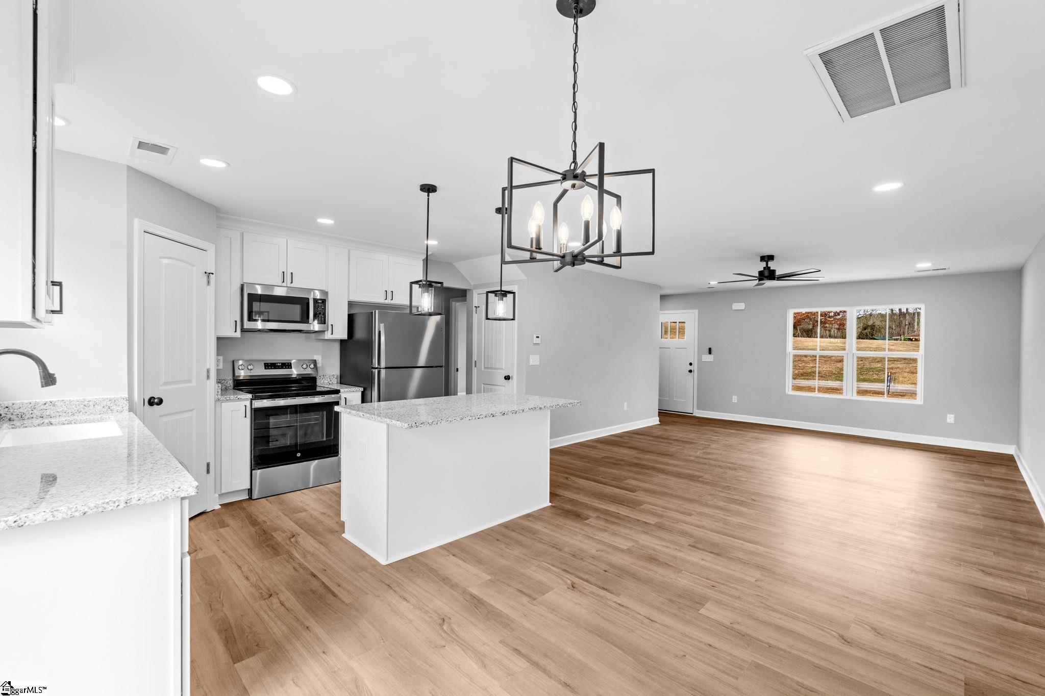 1863 Reid School Road Taylors, SC 29687 - Photo 12 of 25