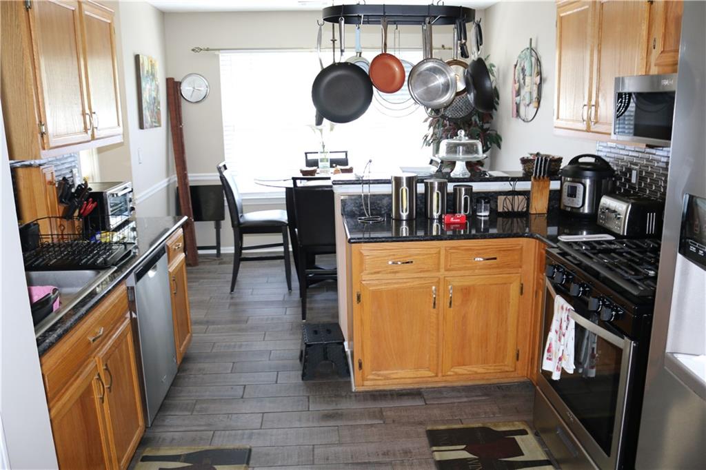 1356 Daffodil Lane Hampton, GA 30228 - Photo 9 of 37