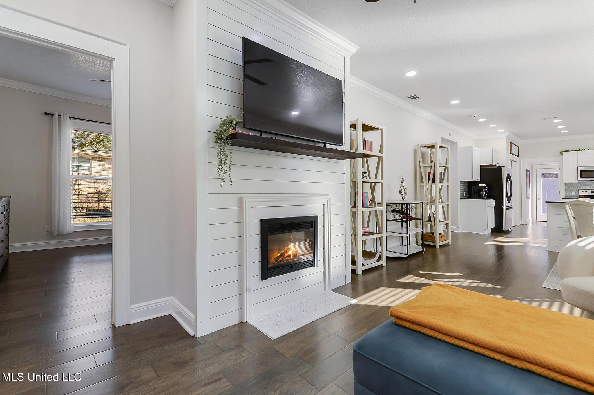 3131 Bachman Road D'Iberville, MS 39540 - Photo 5 of 26 005