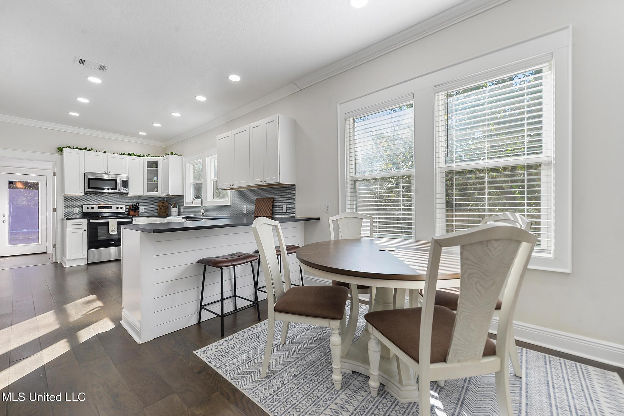 3131 Bachman Road D'Iberville, MS 39540 - Photo 8 of 26 008