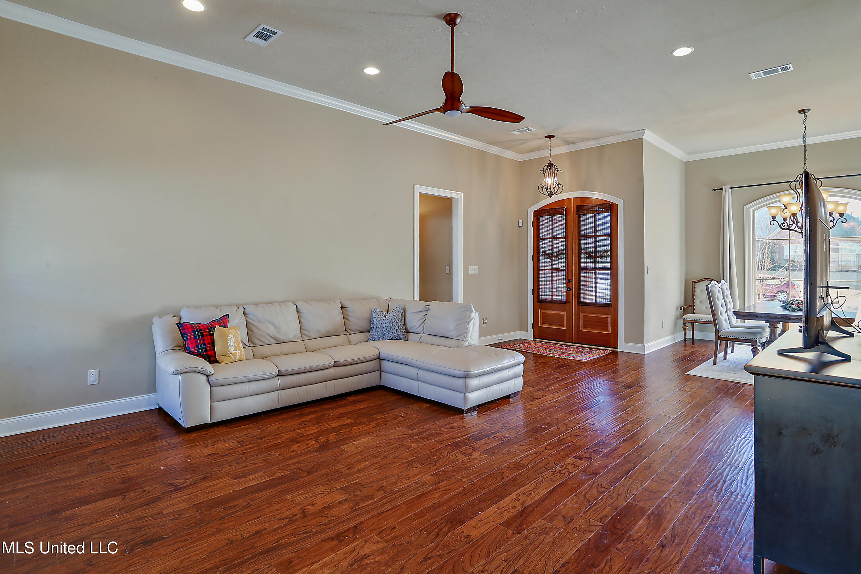 111 Springmeade Road Clinton, MS 39056 - Photo 5 of 29 06-111 Springmeade Rd