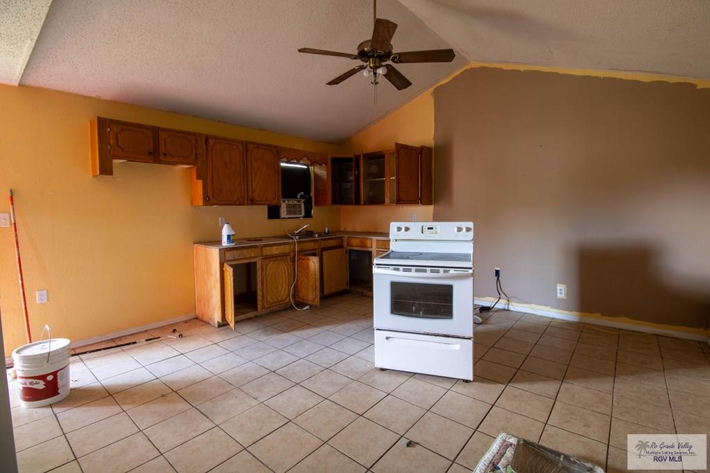 222 Highway 107 Santa Rosa, TX 78593 - Photo 8 of 13 Gallery Image 8