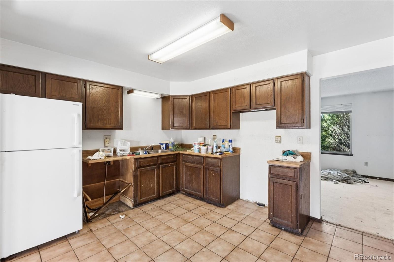 2560 South Sable Way Aurora, CO 80014 - Photo 6 of 35