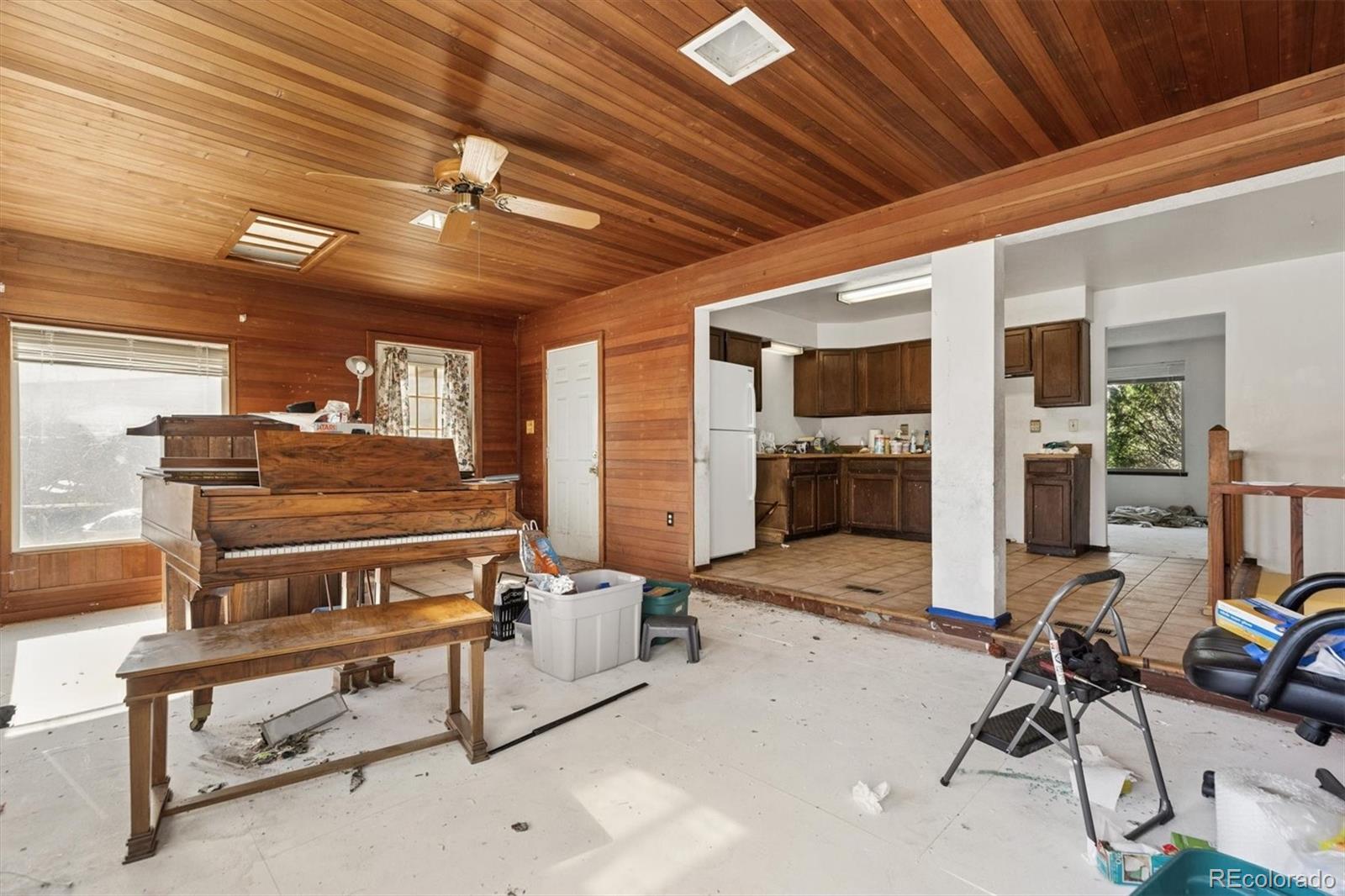 2560 South Sable Way Aurora, CO 80014 - Photo 9 of 35