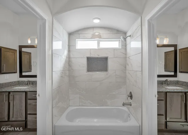 $629,950 | 6943 Levee Circle, Anthony, NM 88021