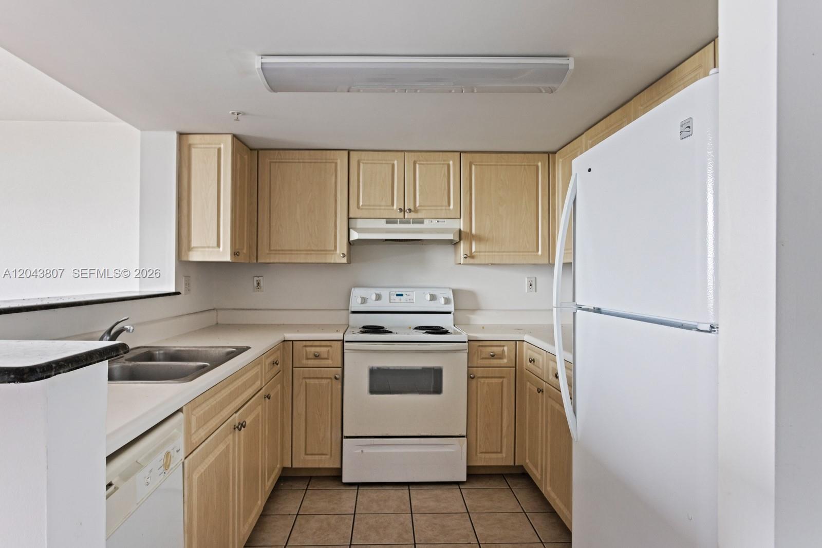 3000 Coral Way, Unit 1507 Miami, FL 33145 - Photo 8 of 21