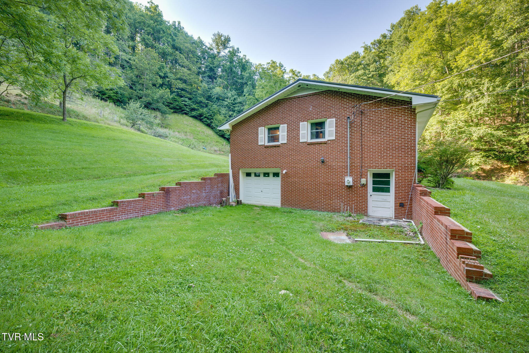 175 Robert Rice Road Erwin, TN 37650 - Photo 35 of 58 036