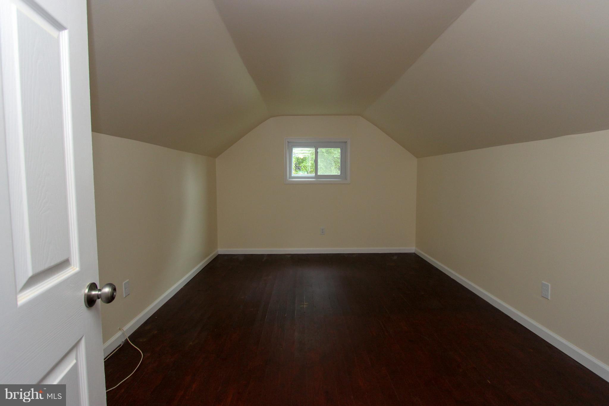 312 Crestview Road Lansdale, PA 19446 - Photo 14 of 17 Gallery Image 14