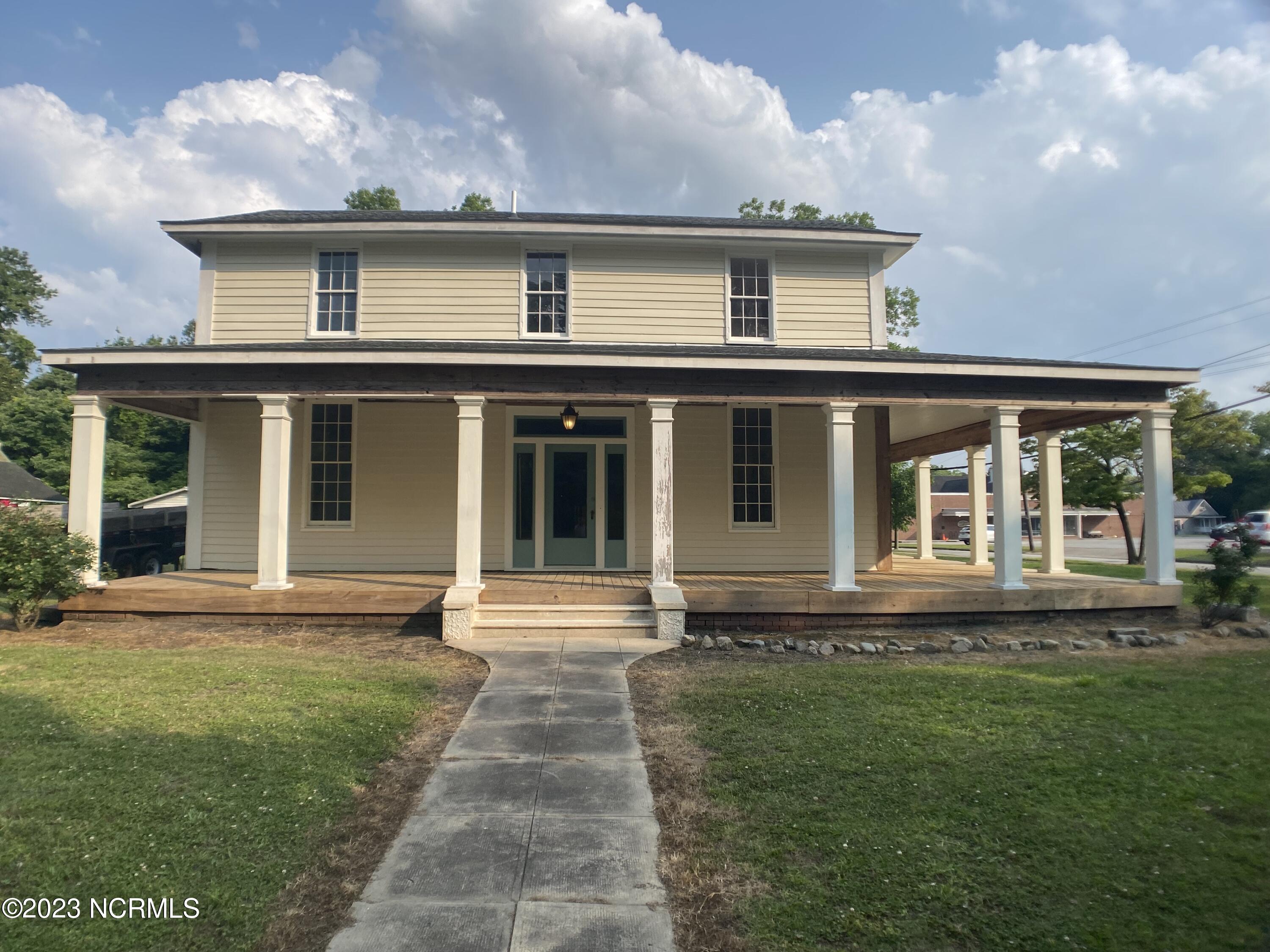 301 East Main Street, Plymouth, NC 27962 Compass