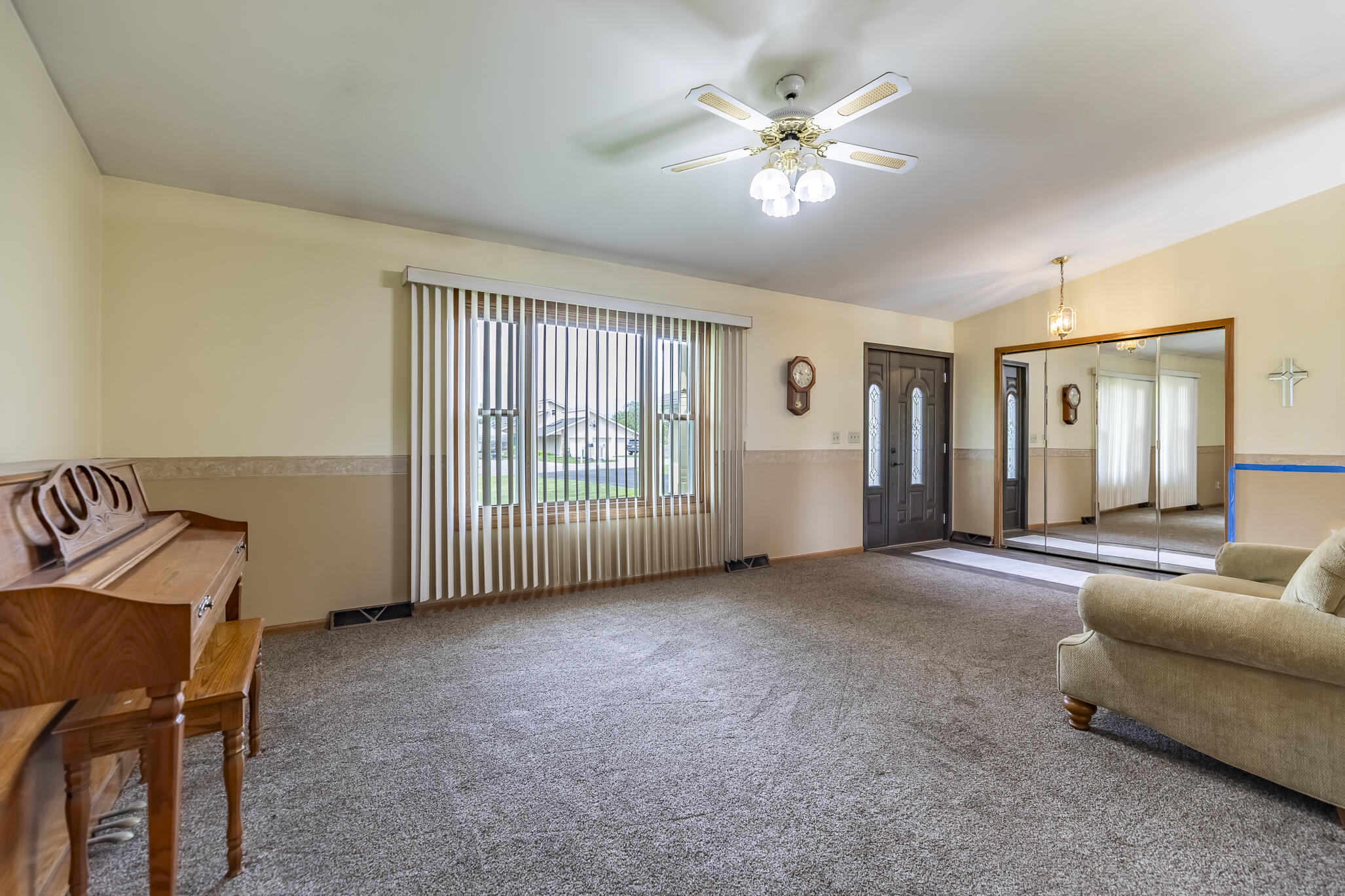 1762 Broadacre Road Crown Point, IN 46307 - Photo 13 of 63 2054x1369
