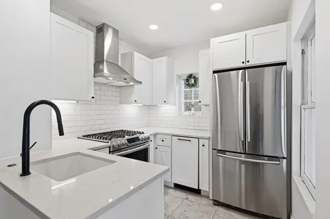 $350,000 | 2714 Clarence Avenue, Berwyn, IL 60402