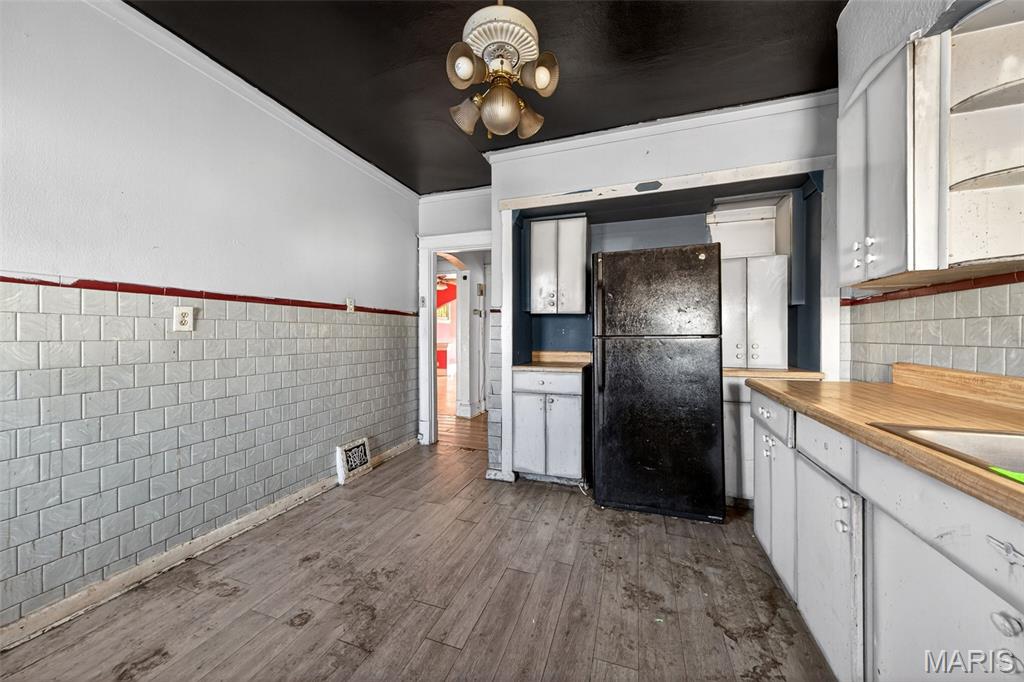 5947 Summit Avenue St. Louis, MO 63147 - Photo 14 of 30