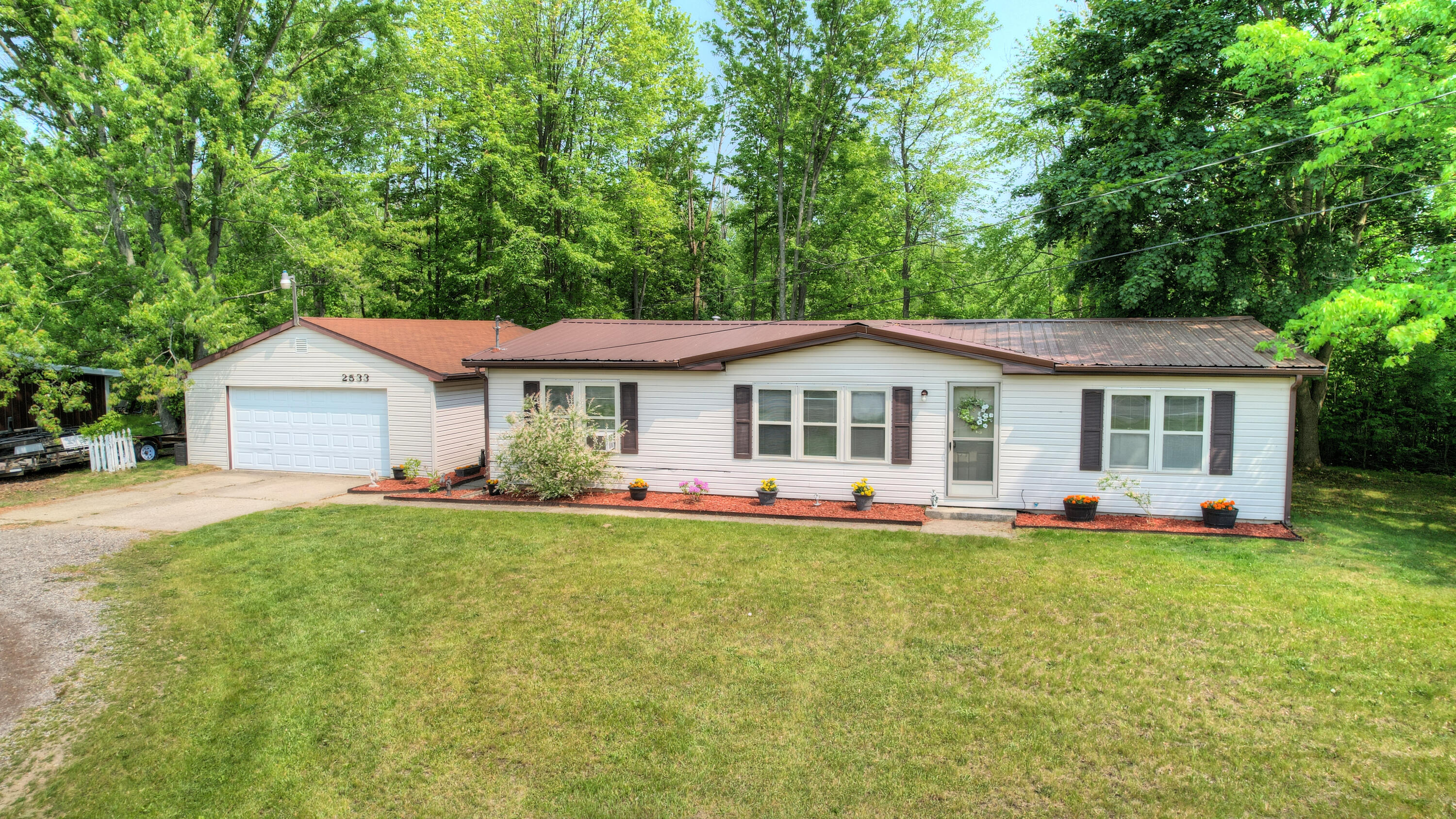 2533 South Patterson Road Wayland, MI 49348 - Photo 2 of 49 DJI_0687_88_89_90_91