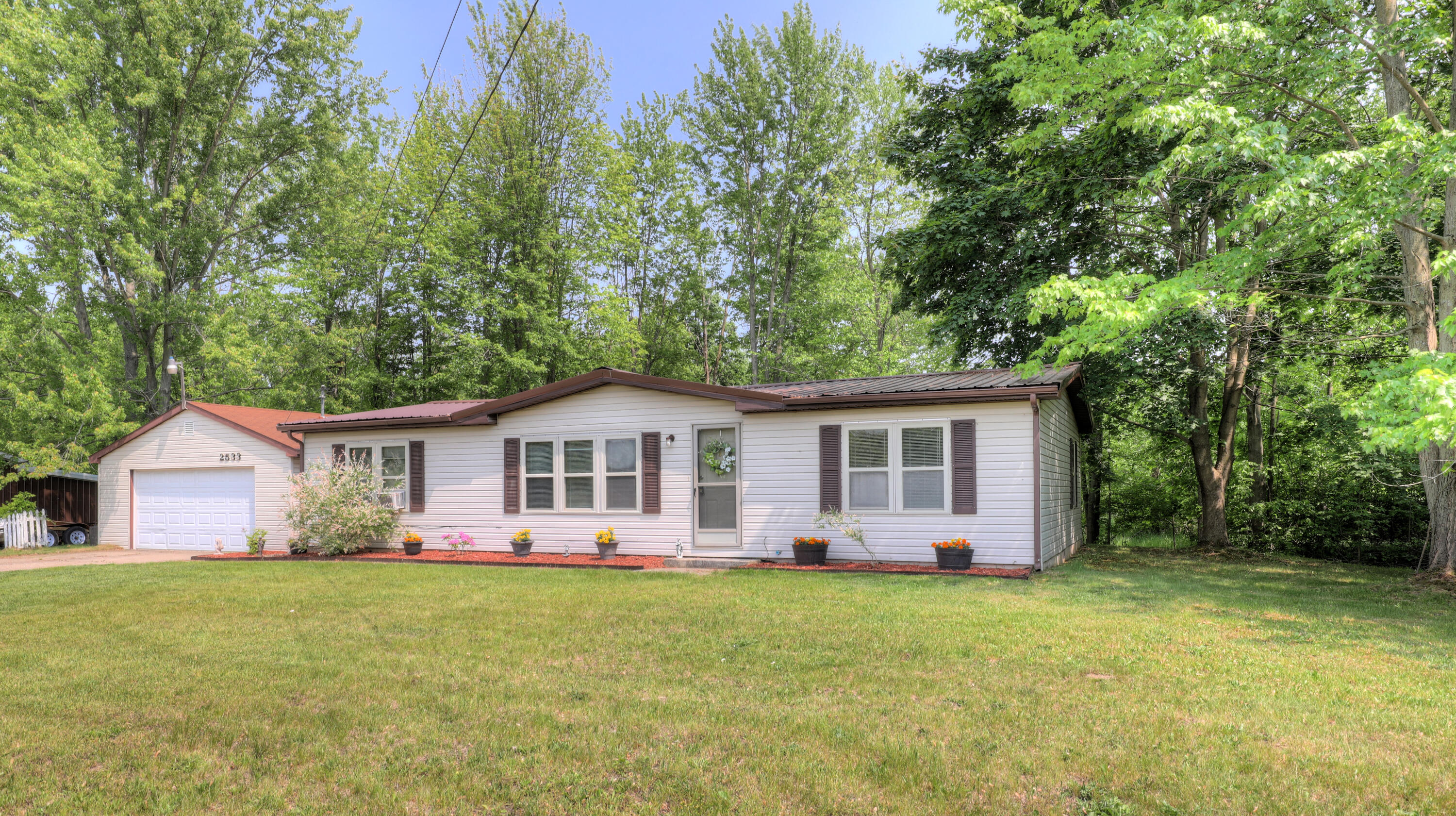 2533 South Patterson Road Wayland, MI 49348 - Photo 3 of 49 3O1A9414_15_16_17_18_19_20