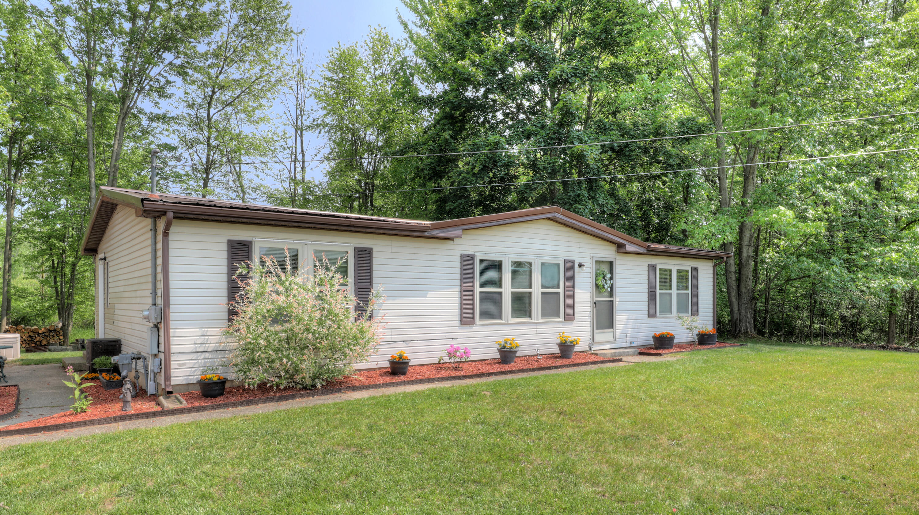 2533 South Patterson Road Wayland, MI 49348 - Photo 4 of 49 3O1A9407_08_09_10_11_12_13