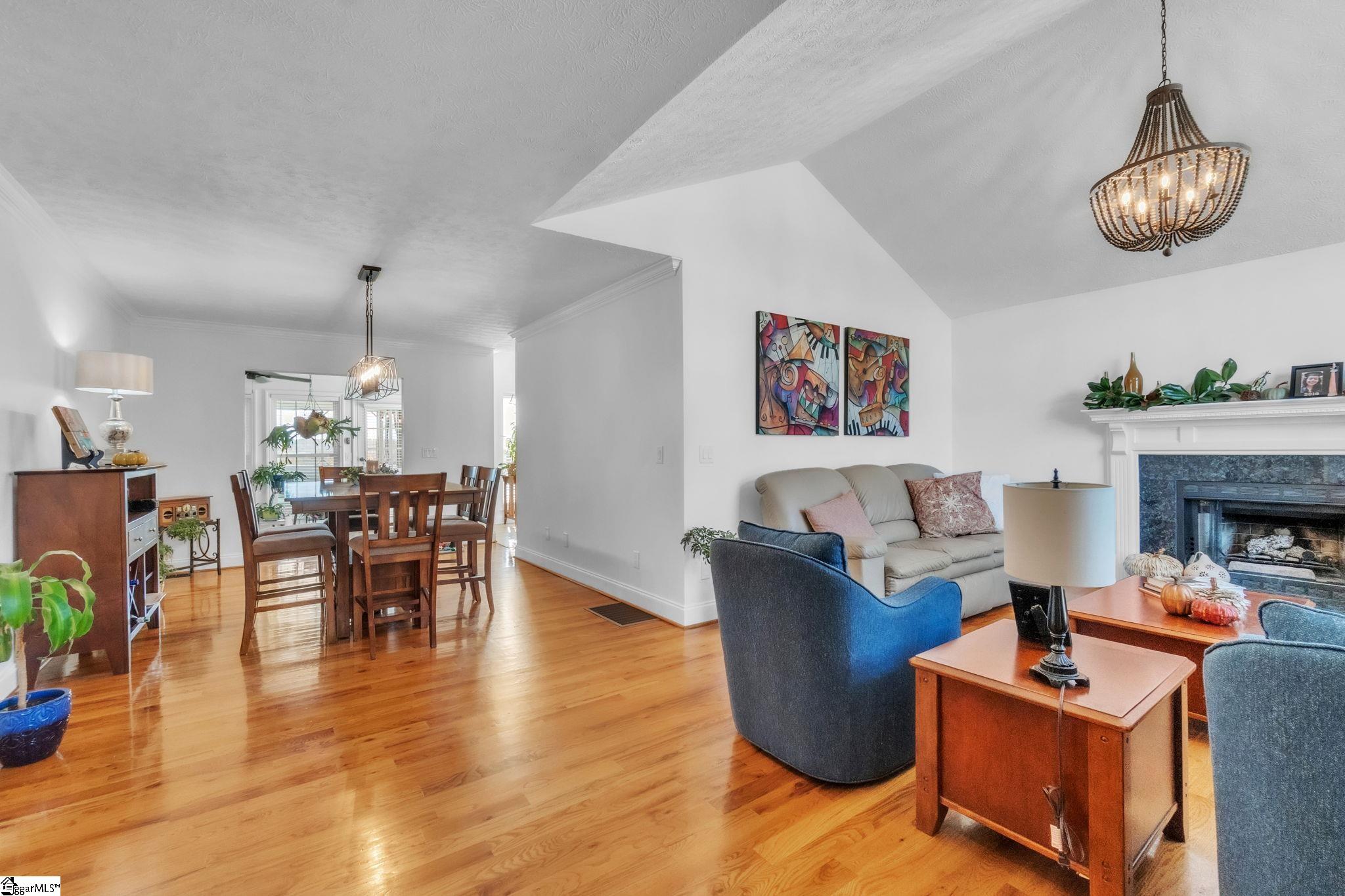 719 Ansel School Road Greer, SC 29651 - Photo 5 of 31