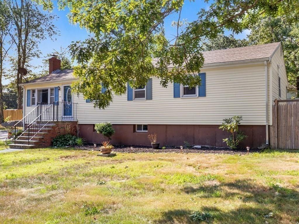 45 Woodlawn Road Randolph, MA 02368 - Photo 2 of 21 Gallery Image 2