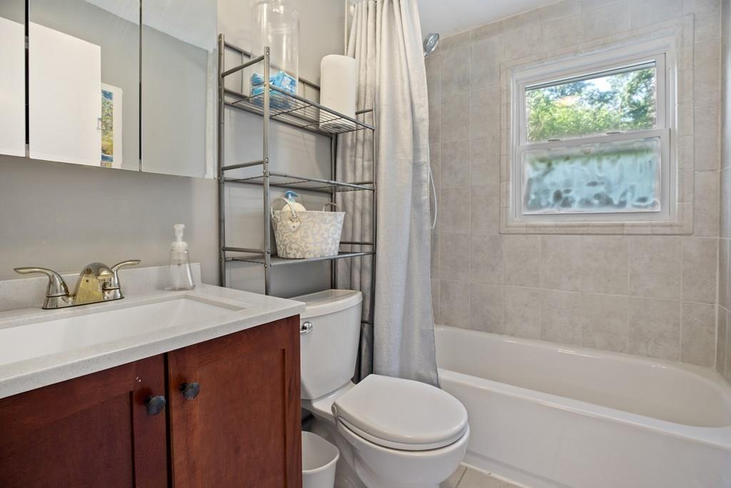 45 Woodlawn Road Randolph, MA 02368 - Photo 7 of 21 Gallery Image 7