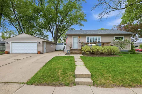 $399,900 | 713 Dempsey Road, Madison, WI 53714